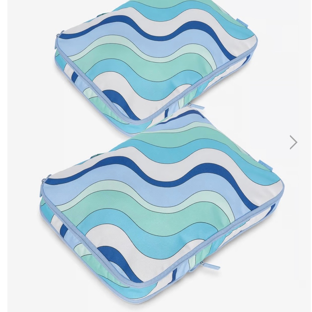 Large compression set of packing cubes from CALPAK.